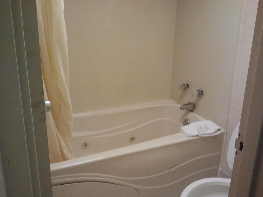 Studio 9 Inn & Suites Decatur Quarto foto